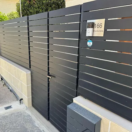 Apartament Il-kantuniera, One Bedroom Ground Floor Maisonette In St Julians *